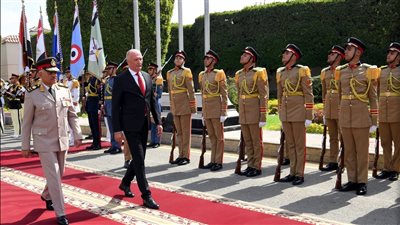 بالصور، القائد العام للقوات المسلحة يلتقي وزير الدفاع لدولة البوسنة والهرسك