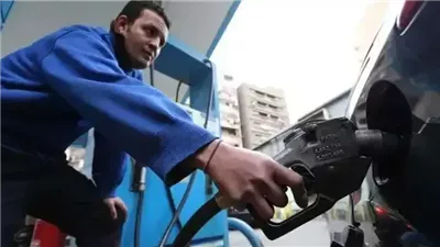 أسعار البنزين والسولار بعد الزيادة الجديدة 2025، اعرف هتفول عربيتك بكام