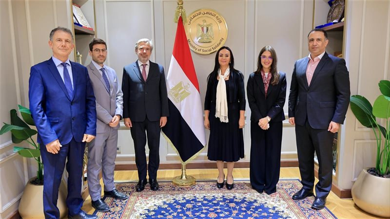 مايا مرسي تلتقي سفير