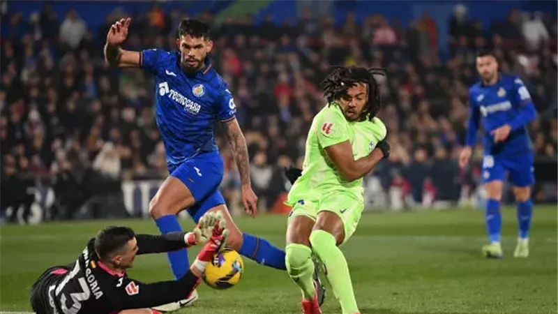 برشلونة وخيتافي