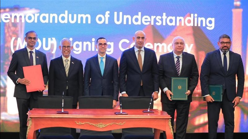 عبداللطيف: التعاون