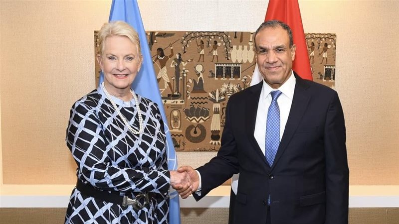 وزير الخارجية والمديرة