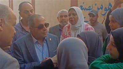 إحنا في طابونة؟، محافظ بورسعيد عن وجود الطالبات خارج المدرسة