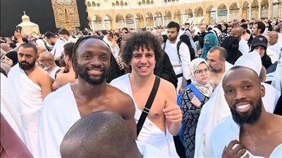 لاعبو بيراميدز يؤدون مناسك العمرة بعد الفوز بلقب كأس القارات الثلاث (صور)