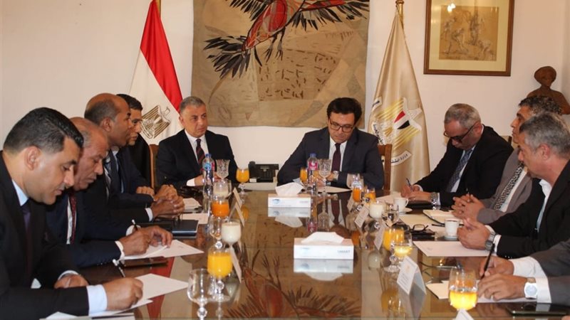 الايام المصرية