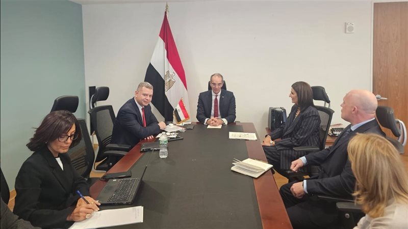 وزير الاتصالات وتكنولوجيا