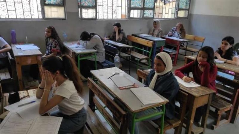 الصف الأول الثانوي