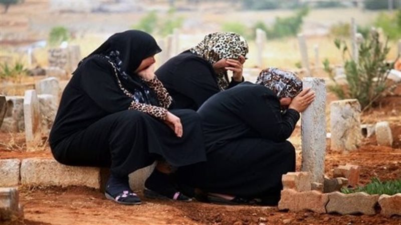 هل يجوز زيارة القبور