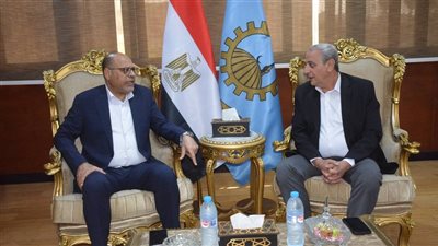  وزير العمل ومحافظ الغربية يتفقدان موقع حريق مصنع ومصبغة المحلة 