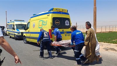 وزارة الصحة: 34 سيارة إسعاف تتعامل مع تداعيات حادث انقلاب أتوبيس بالمنيا