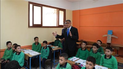 محافظ الجيزة يشدد على جاهزية طفايات الحريق وإجراءات السلامة بالمدارس