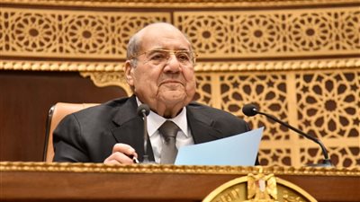 بعد نحو ساعة من افتتاحه، رئيس مجلس الشيوخ يعلن عن فض دور الانعقاد السادس والأخير