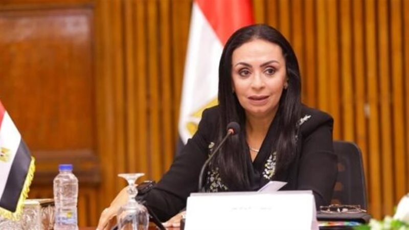 وزيرة التضامن تتابع