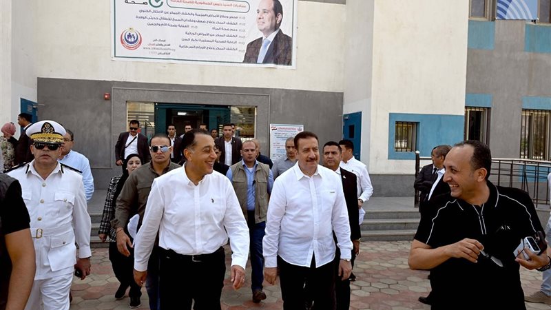 مدبولي يتفقد مركز