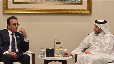تعزيز الشراكة الاستراتيجية بين القاهرة والدوحة في القطاع الصحي