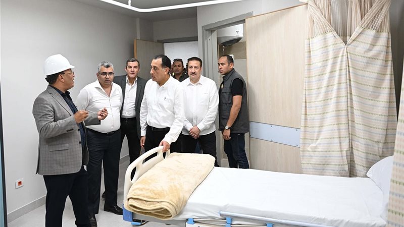 رئيس الوزراء يتابع