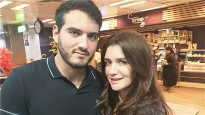 حد يسيب القمر ده، عبدالله مجدي الهواري يعلق على انفصال والديه (فيديو)