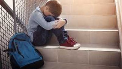 الداخلية تلقي القبض على مُدرس اعتدى على طفل داخل مدرسة بالجيزة 