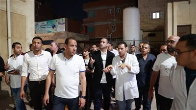 نائب وزير الصحة يجري جولة ليلية مفاجئة على مستشفيات محافظة الغربية (صور)