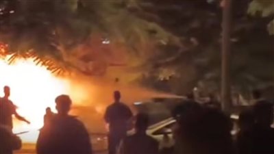 اندلاع النيران بعدد من السيارات داخل مجمع سكني بالقاهرة الجديدة 