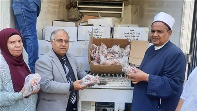محافظ الجيزة: توزيع 2 طن من لحوم صكوك الأضاحي على الأسر الأولى بالرعاية