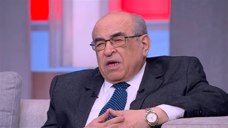 مصطفى الفقي