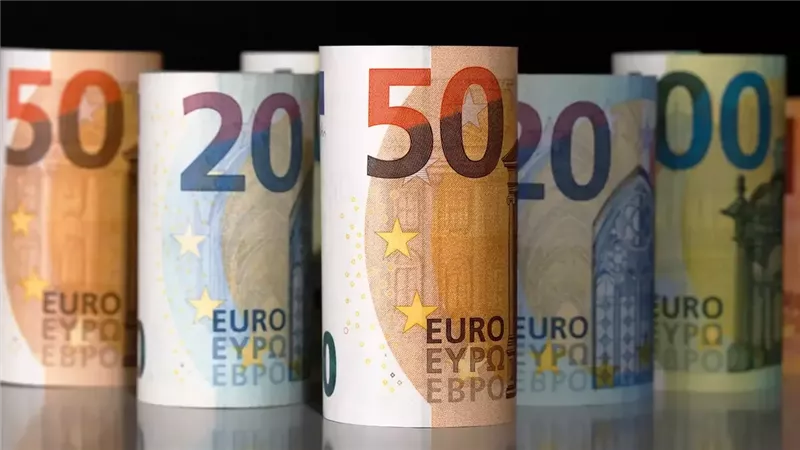 سعر اليورو مقابل