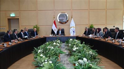 كامل الوزير: حافز استثنائي لمصنعي الأسمنت، وزيادة الإنتاج هدف استراتيجي