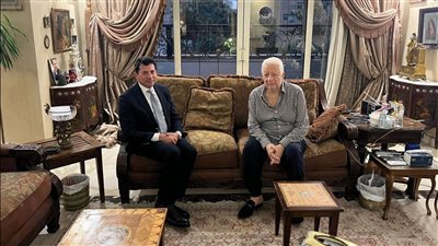 وزير الرياضة يطمن على الحالة الصحية لـ حسين لبيب ومرتضي منصور (صور)