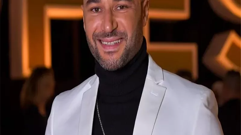 الفنان محمد العمروسي