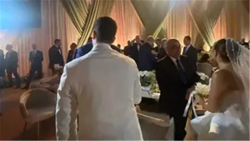 جانب من فرح ابنة