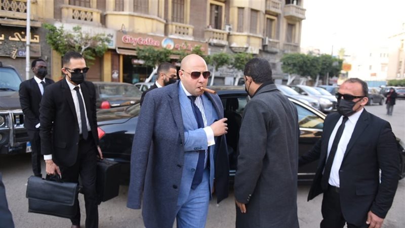 أشرف نبيل أغلى محامي
