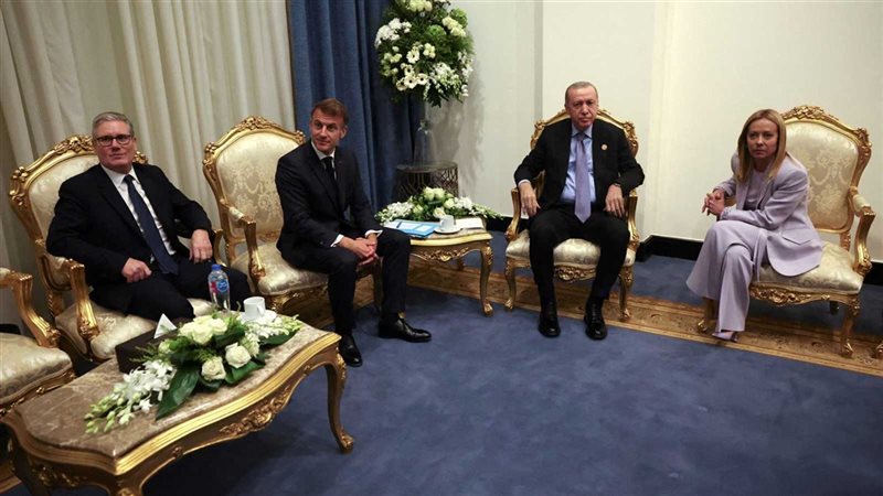 ميلوني وأردوغان وماكرون