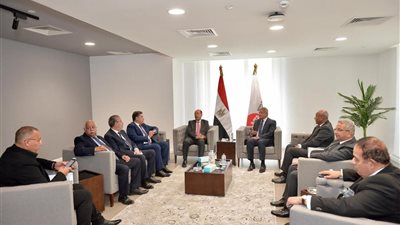 بدء أولى جلسات اللجنة الرئيسية لتطوير الإعلام برئاسة المهندس خالد عبدالعزيز (صور)