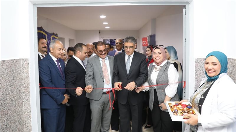 النجار خلال افتتاح