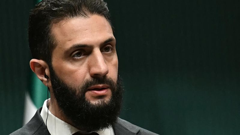أحمد الشرع يقوم بأول
