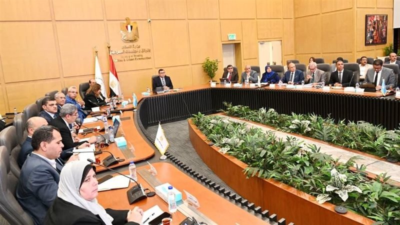 اجتماع وزير الإسكان