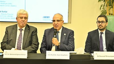 فوز طلاب جامعة حلوان بالمركز الأول عن مشروع لتحلية مياه البحر لإنتاج الهيدروجين الأخضر