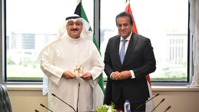 وزير الصحة يبحث مع نظيره الكويتي سبل تعزيز التعاون الصحي المشترك