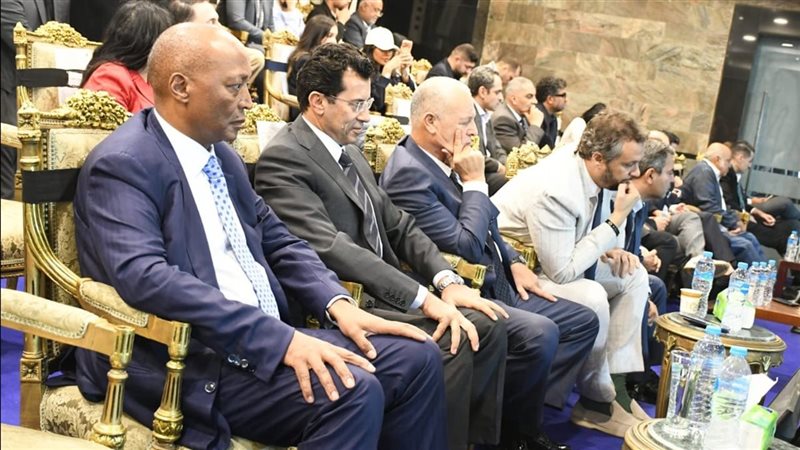 وزيرالرياضة يهنئ