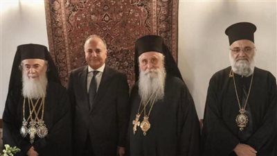 سفير مصر برام الله يشارك في ترسيم رئيس أساقفة سيناء بكنيسة القيامة