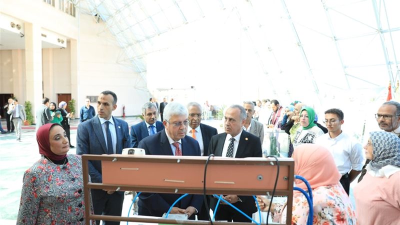 أيمن عاشور يترأس