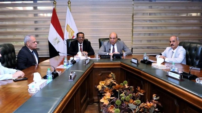 وزير الطيران المدني