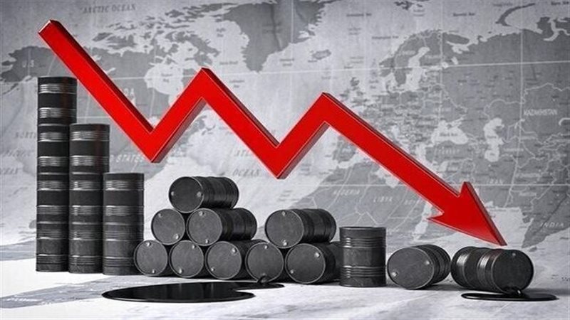 النفط يتراجع لليوم