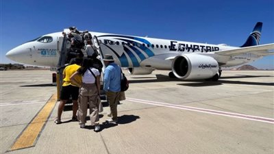 مصر للطيران: 17% زيادة في حركة الركاب و15% بالرحلات الجوية خلال 2025