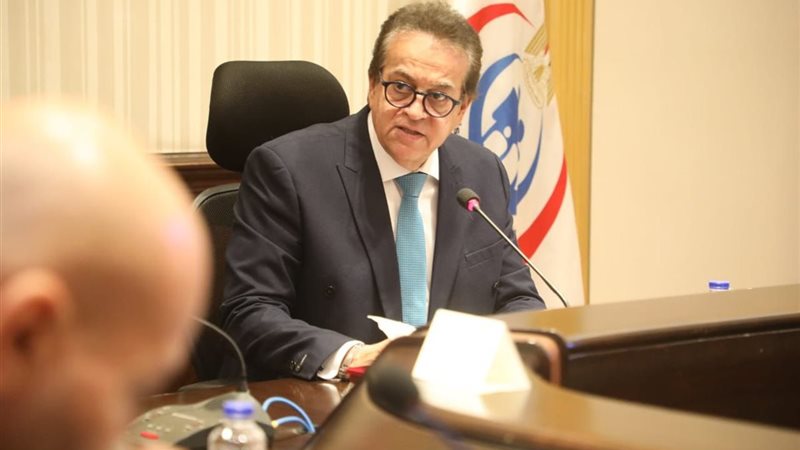 الدكتور خالد عبد