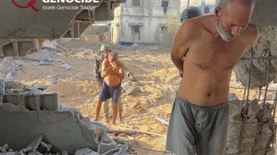 جرائم الاحتلال لا تنتهي، الكشف عن صور جديدة لتعرية غزيين واستخدامهم كدروع بشرية