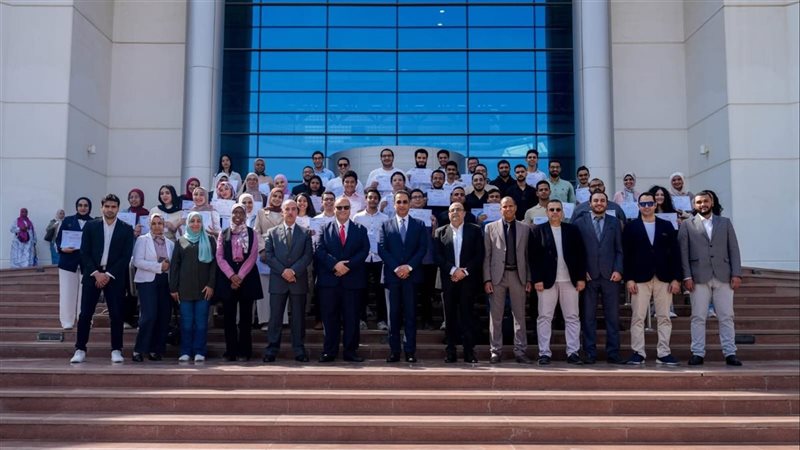 وزارة الاتصالات تختتم