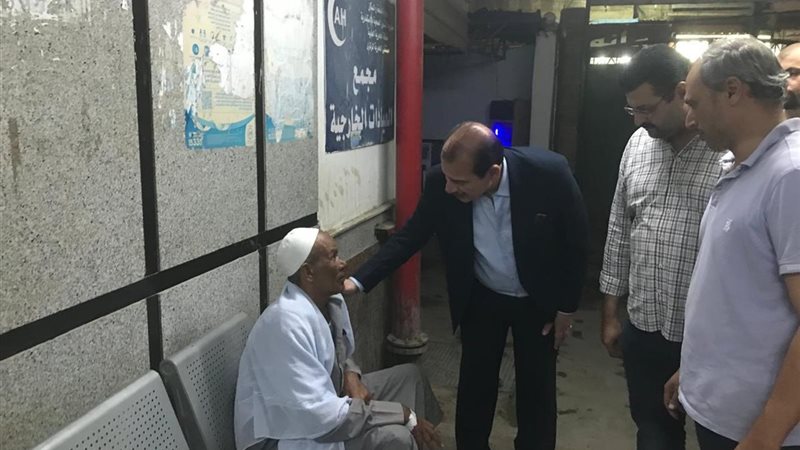 نائب وزير الصحة بمستشفى