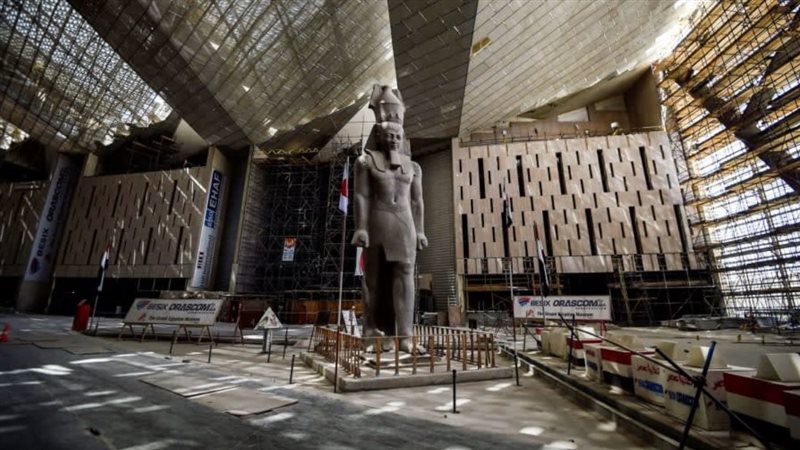 إذاعة مدرسية عن المتحف